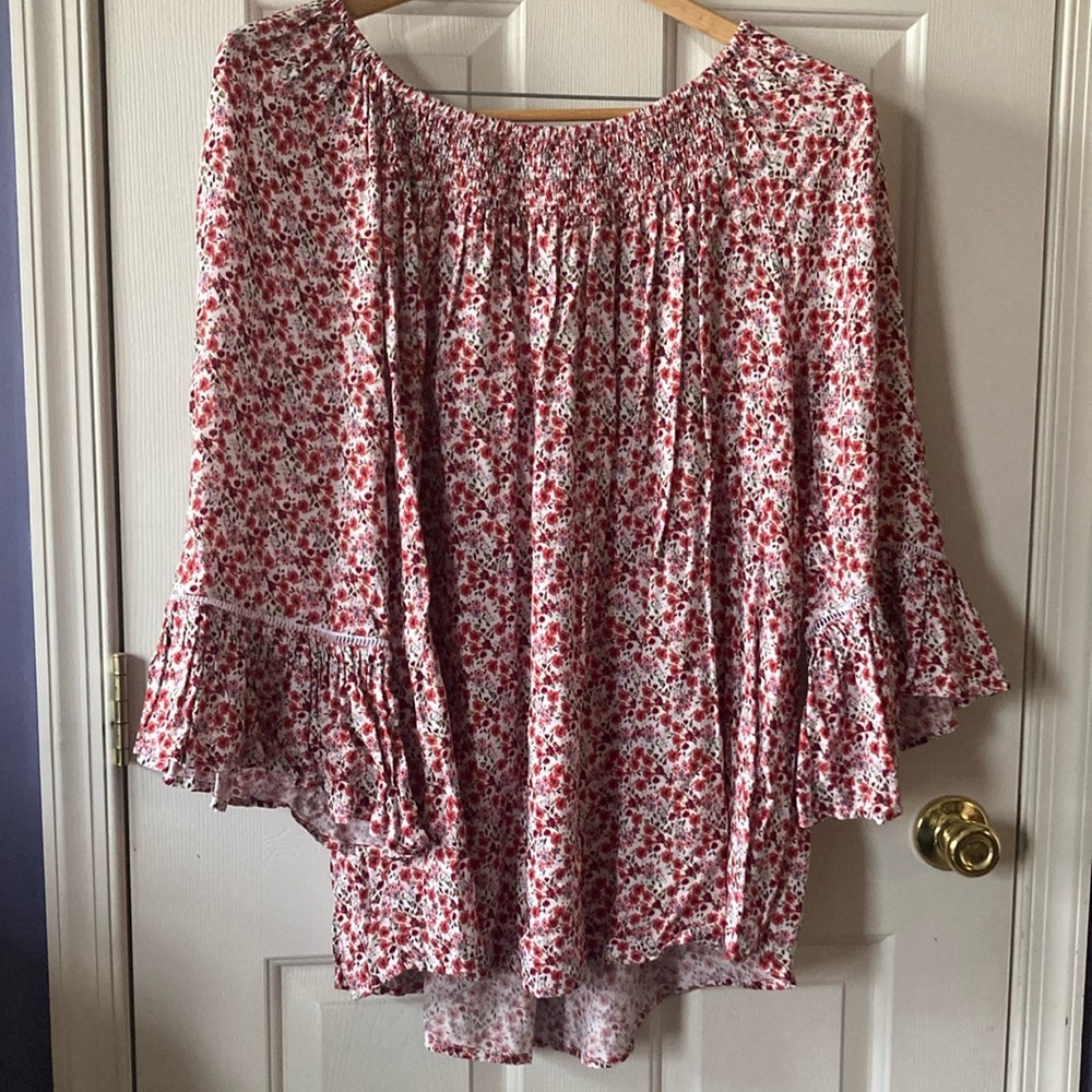 Terra and sky 2x floral bell sleeve top